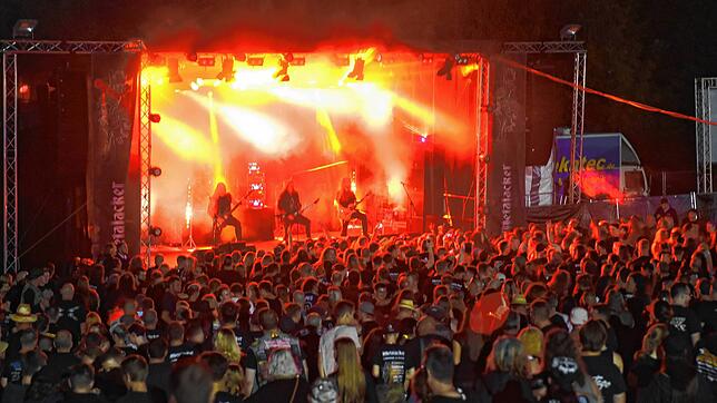 2019: Auf dem Metalacker-Gelände feiern Fans und Musiker friedlich &ndash; mit einer unrühmlichen Ausnahme.