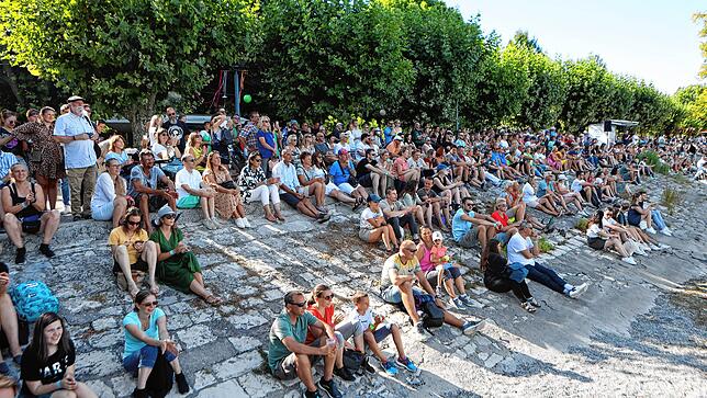 Bild 4: Konstanzer Seenachtfest 2022: Ein Highlight des Tages ist die Wasserski-Show