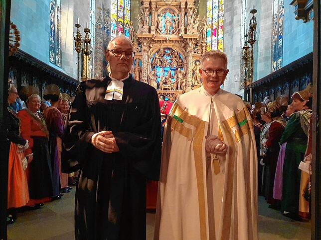 Seite an Seite im katholischen Münster, der evangelische Pfarrer Kai Tilgner (links) und sein katholischer Kollege Bernd Walter.