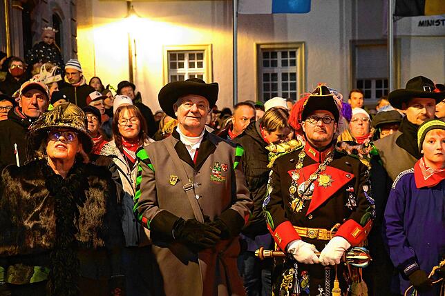 Bild 11: Jetzt haben die Villinger Narren das Regiment in der Stadt