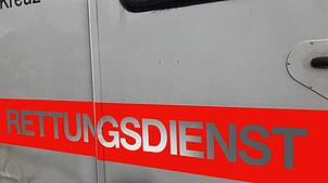 Zu einem schweren Verkehrsunfall kam es am 27. Oktober bei Stühlingen. Ein 24-Jähriger wurde schwer verletzt (Symbolbild).