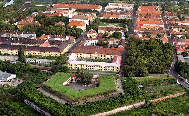 Die tchechische Stadt Theresienstadt aus der Vogelperspektive.