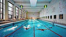 Im Konstanzer Hallenbad am Seerhein ereignete sich das Unglück.
