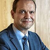 Mathias Auch, Leiter der Agentur für Arbeit Konstanz-Ravensburg, wirbt für den Direkteinstieg.