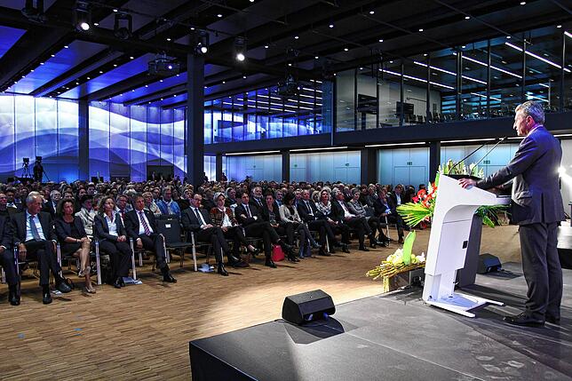 Günther Oettinger war zu Gast bei der Eröffnung des Bodenseeforums im Jahr 2016. Die Entwicklung des Hauses war seither trotzdem eher ...