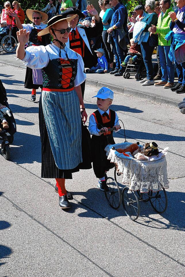 Bild 23: Die schönsten Bilder vom Winzerfestumzug in Erzingen