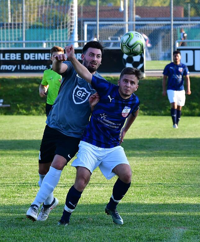 Bild 15: VfB Waldshut feiert schmeichelhaften 3:2-Sieg gegen Bosporus FC Friedlingen &ndash; und wir haben die Bilder!