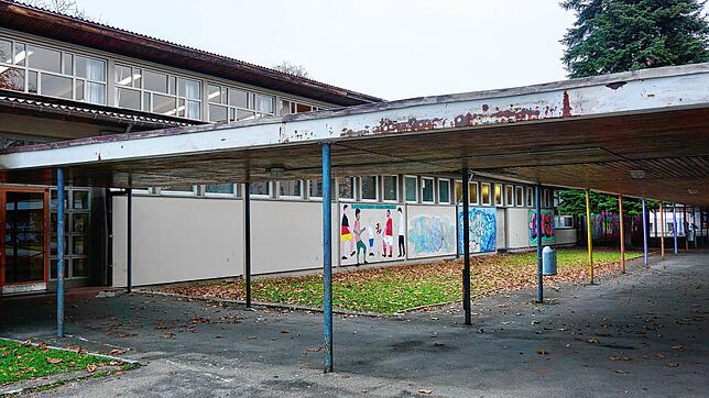 Die Turnhalle der Pestalozzischule gehört mit Baujahr 1960 zu den ältesten Sporthallen in Friedrichshafen. Pläne für eine neue Halle ...