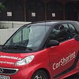 Dieser Smart steht am Mantelhafen. Er ist eines von insgesamt sieben Fahrzeugen, die über den Verein Bodenseemobil ausgeliehen werden ...