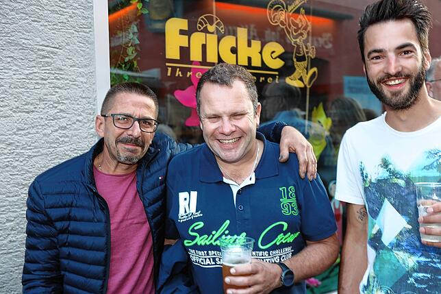 Bild 22: Bilder vom Gassenfreitag (Teil 1): Die Besucher kehren in den ältesten Stadtteil zurück