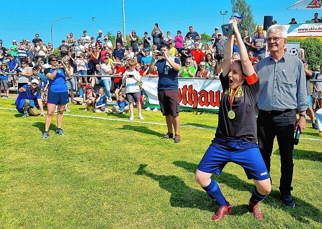 Bild 12: Die besten Bilder vom Pokalfinale der Frauen zwischen Owingen-Billafingen und Nordstern Radolfzell