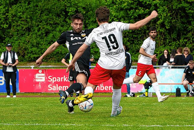 Bild 11: FC RW Salem besiegt auch den SV Mühlhausen. Wir haben die besten Bilder!