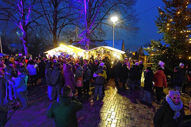 Bild 10: Bilder vom Samstag des 1. Adventsmarkts in Bonndorf