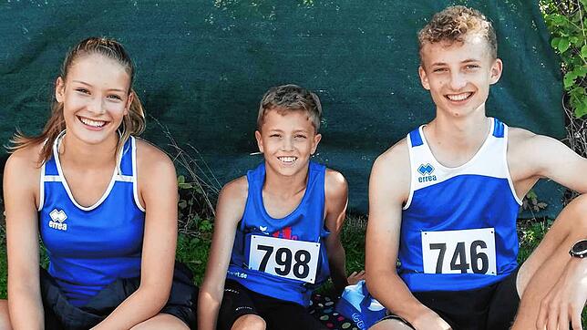 Franziska Feußner, Timothy Fenner und Joel Tutzschky (LG Radolfzell).