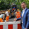 Mit Hochwasser zum Start seiner Amtszeit und Sanierung der Schlossstraße im Mühlhausen kann Patrick Stärk nach einem Jahr als ...