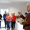 Udo Engelhardt, Vorstand des Vereins Singener Tafel, bei der Eröffnung des Helferfestes im Radolfzeller Tafelladen.