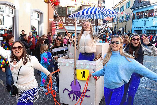 Bild 26: Meersburger Fasnacht: Die schönsten Bilder vom Kärrelerennen 2025