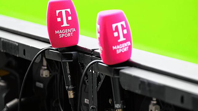 Bild : TV-Deal: Telekom kauft Rechte für Männer- und Frauen-WM