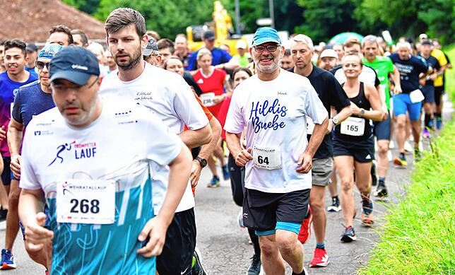 Bild 13: Omar Tareq und Michaela Gertis gewinnen den 34. Wehratallauf – und wir haben Fotos!