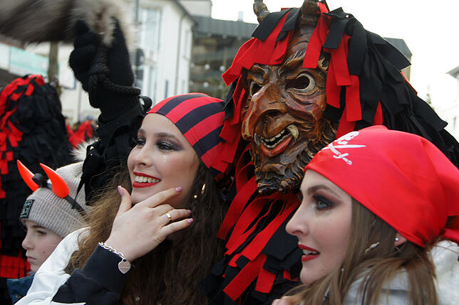 Bild 18: Bilder vom Narrensprung in Friedrichshafen