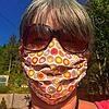 Mit buntem Stoff können die Masken sogar echt stylisch sein.