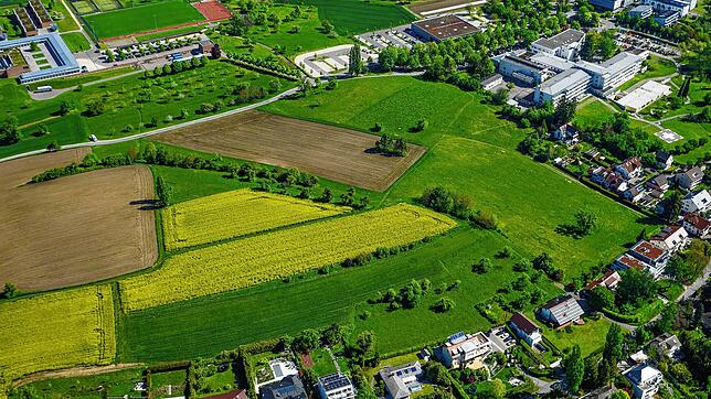 Hier entsteht ein neues Stadtviertel: Noch ist das Gebiet Südlich Härlen unberührt, doch die Erschließungsstraßen sollen schon mal Namen ...