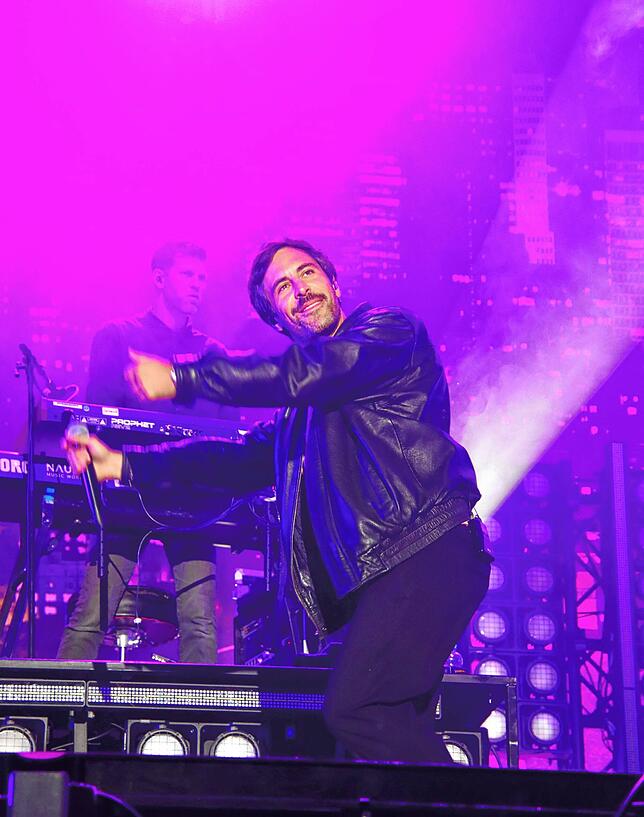 Ein gut gelaunter Max Giesinger hatte Spaß auf der Bühne.