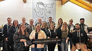 Vorstand und Geehrte (von links): Tim Hertweck, Jasmin Boller-Berger, Franziska Engler, Jonas Weißenberger, Jürgen Wiener, Melinda ...