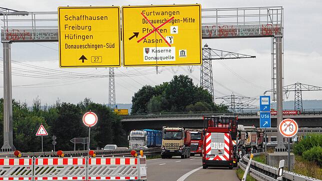 Der vierspurige Ausbau der B 27 zwischen den Anschlussstellen Donaueschingen Mitte und Donaueschingen Süd soll noch in diesem Jahr so ...