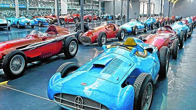Hunderte von Oldtimern sind im Automobilmuseum von Mulhouse zu sehen.