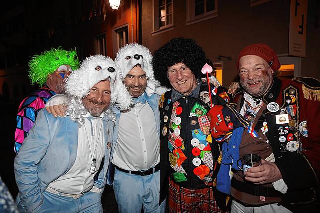 Bild 13: So glückselig wird am Rosenmontag in Konstanz weitergefeiert