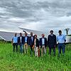 Schauten sich den neuen Solarpark genau an (von links): Stefan Wresch (EnBW), Bürgermeister Patrick Stärk ,Stefan Kempf, Stephan ...