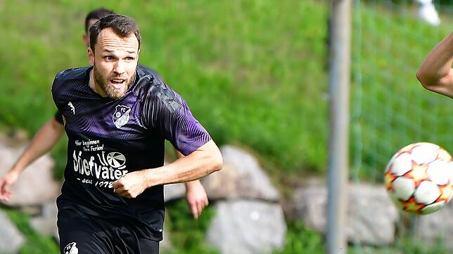 Blick nach vorn: Patrick Streule und der FC Wittlingen sind in der Bezirksliga aktuell das Maß aller Dinge. Im ersten Saisondrittel ...