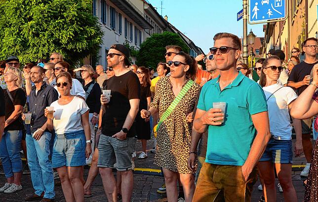 Bild 20: Feiern, Spaß und Laune beim dritten Konzertabend des Markdorf Open-Air 2025