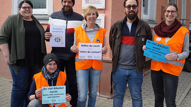 Ihnen liegen die Jugendlichen am Herzen, sie haben stets ein offenes Ohr und unterliegen natürlich der Schweigepflicht: Christina ...