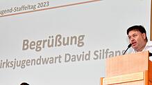 Erster Auftritt: David Silfang, seit 1. Juli als neuer Bezirksjugendwart im Amt, leitete die Sitzung der Jugendleiter beim TuS Binzen ...
