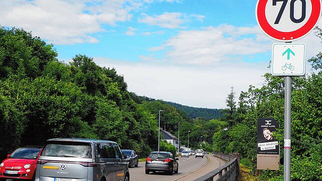 Noch gilt auf der B 34 im Abschnitt Liedermatte/Unter der Steigtrotte eine Höchstgeschwindigkeit von 70 Kilometern pro Stunde.