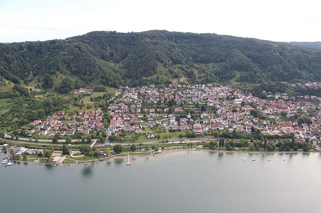 Bild 9: So schön ist Ihre Heimat von oben – Sipplingen und der Bodanrück aus der Luft