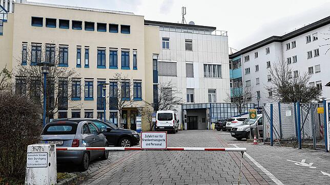 Das Radolfzeller Krankenhaus muss auch wegen mangelhafter Technik im Gebäude schließen. Doch würden Elektrik und Brandschutz für einen ...