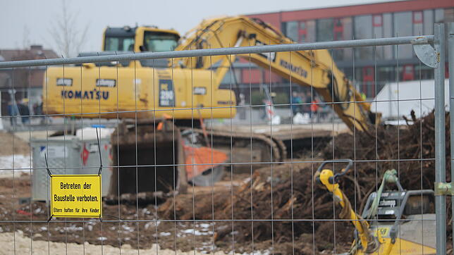 2019 wird wieder ein Jahre des Bauens an der Lucian-Reich-Schule. Neben dem Neubau soll auch das Aula-Gebäude saniert werden.