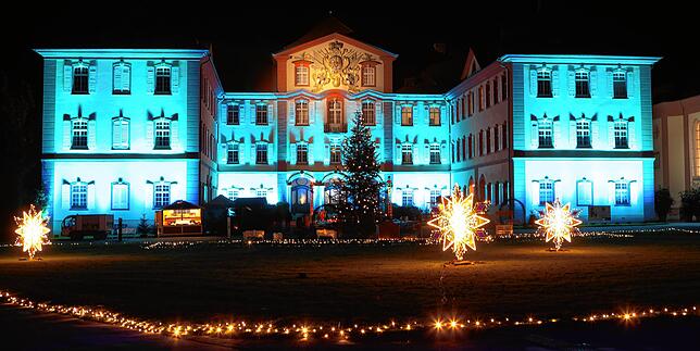 Bild 11: Lichter tanzen auf der Mainau: So haben Sie die Blumeninsel im Bodensee noch nie gesehen