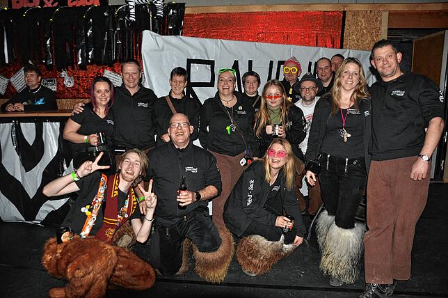Bild 21: Beste Stimmung auf dem DLRG Ball in Wittenhofen
