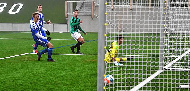Bild 13: SG Mettingen-Krenkingen besiegt den Spitzenreiter FC Zell &ndash; und wir haben die Bilder!