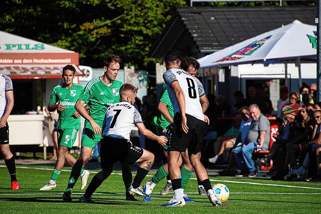 Bild 17: SV Buch gewinnt Derby gegen SV Waldhaus mit 4:1 – und wir haben Fotos!