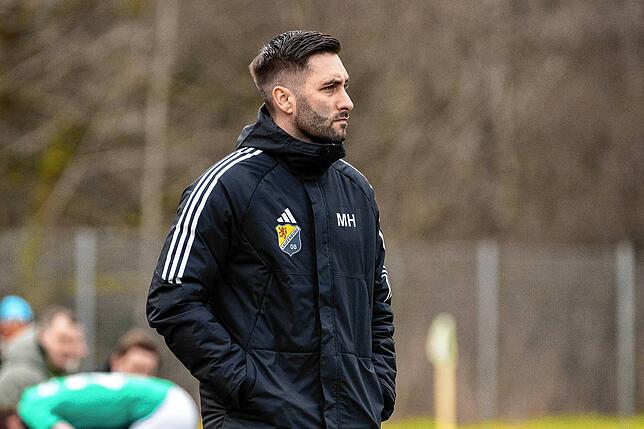 Wundertüte: Der Trainer des SV 08 Laufenburg, Michael Hagmann, erwartet im Waldstadion mit dem Freiburger FC einen Gegner, der hinten ...