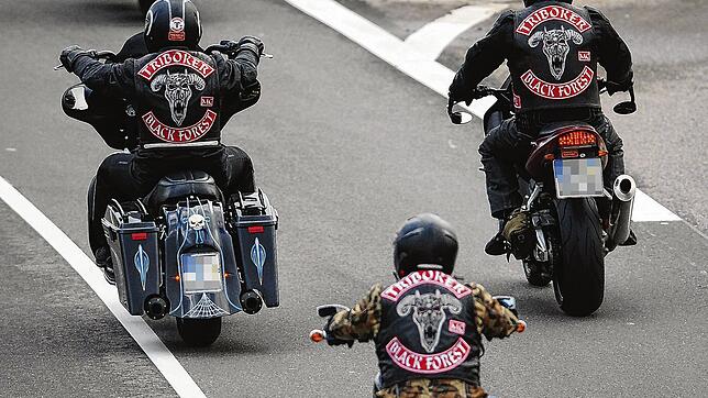 Rocker im Konvoi: Im Südwesten haben die Hells Angels, Bandidos, Gremium und Outlaws Niederlassungen, auch im Bereich des ...