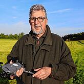 Erhard Jauch ist Kitzretter und stellvertretender Kreisjägermeister im Ehrenamt.