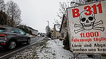 Eine neue Trasse der Bundesstraße 311, die der Landkreis planen lässt, soll auch den Krauchenwieser Ortsteil Göggingen entlasten. Bisher ...