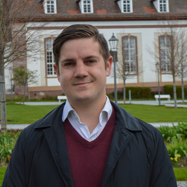 Yannick Motzer (dunkle Jacke), Kreisvorsitzender der Jungen Union.