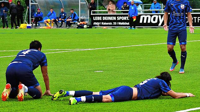 Bauchlandung: Der VfB Waldshut &ndash; hier ein Archivbild &ndash; verpasste einigen Spielern seiner ersten Mannschaft nach den ...